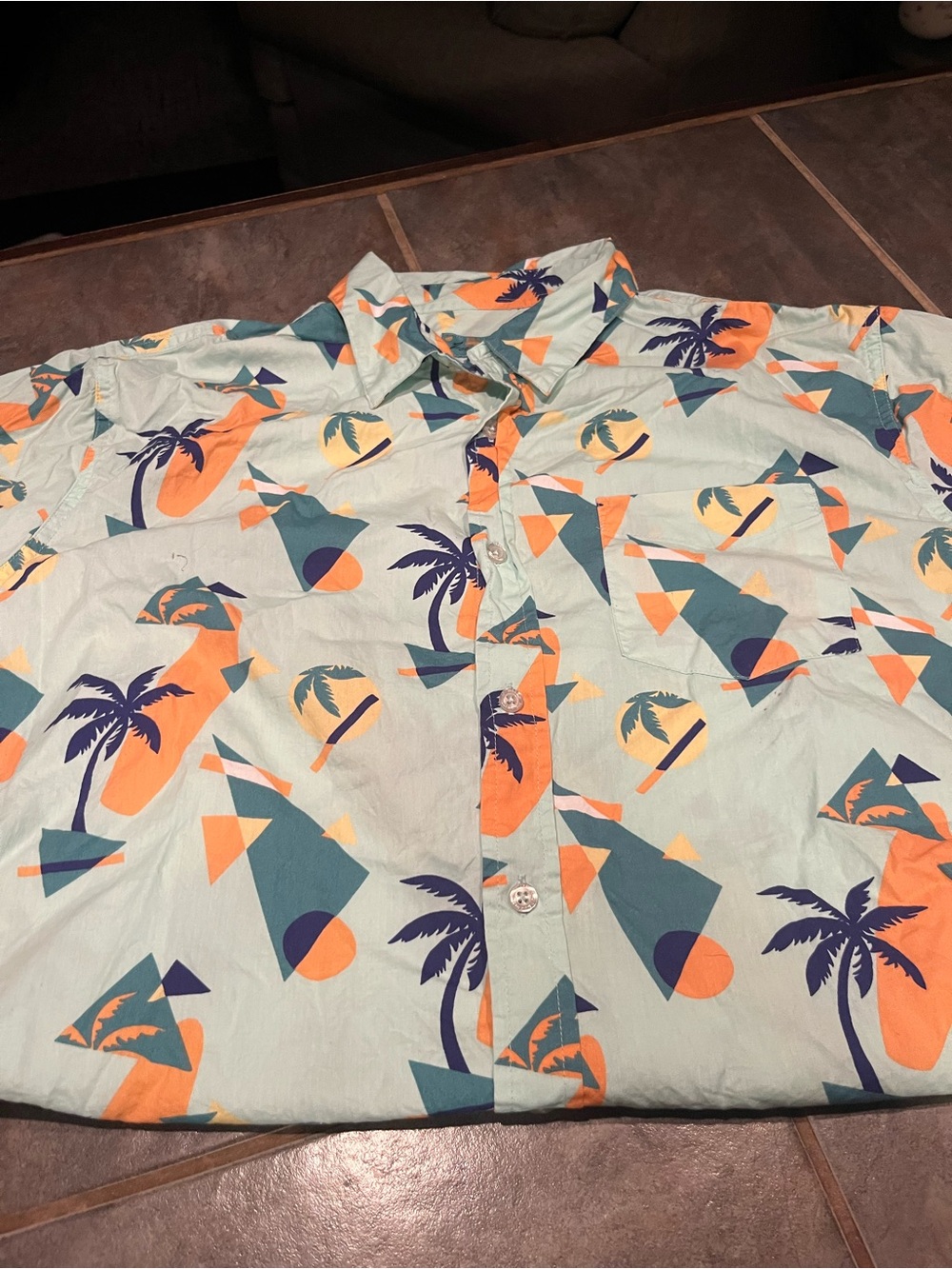 Casual Mint Green Short-Sleeve Button-Down Shirt with Tropical Print- XL